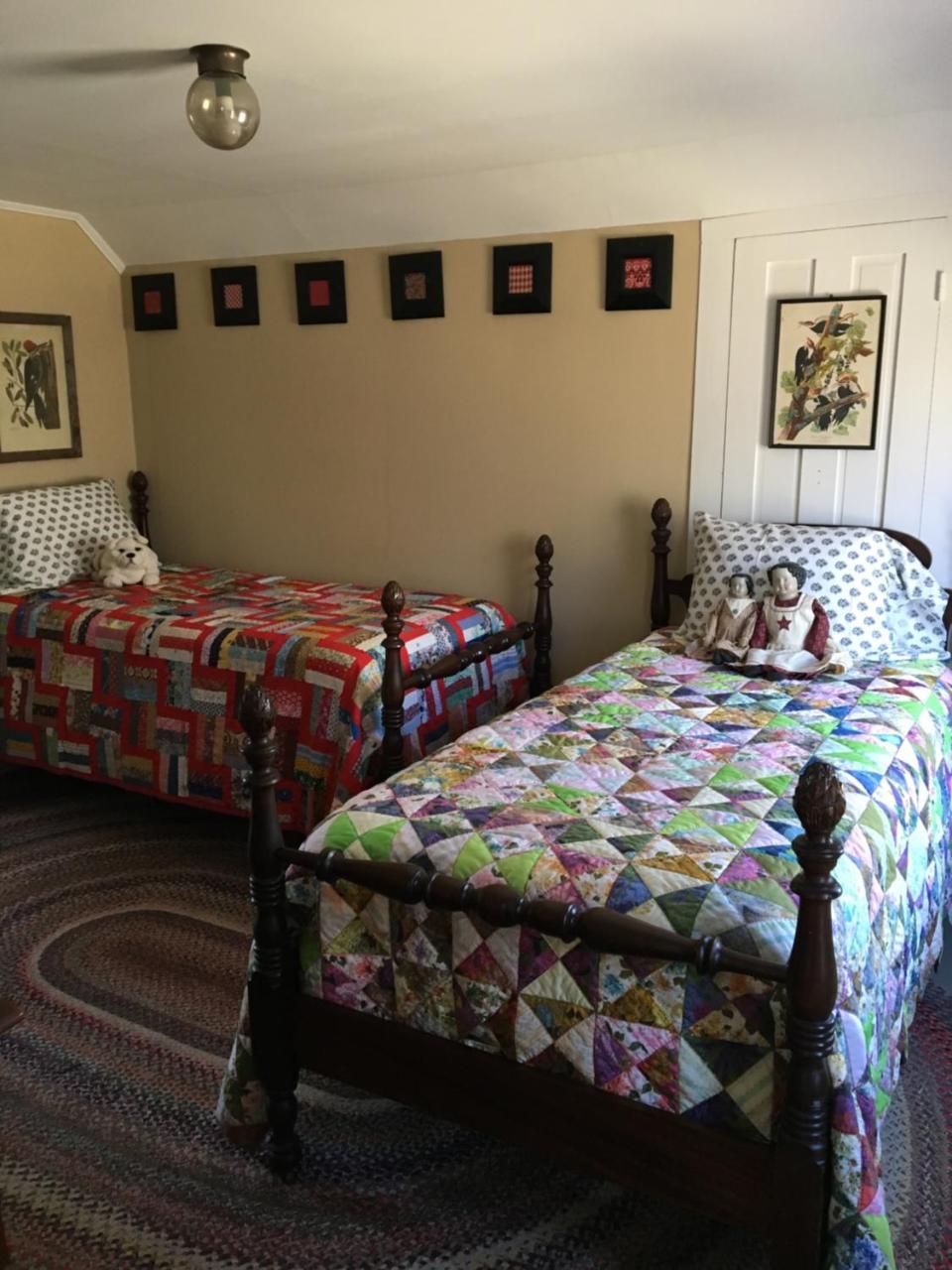 Hummingbird Hill Bed and Breakfast Stoddard Rum bild